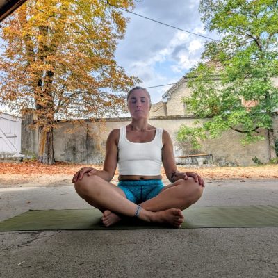 méditation , prise en charge globale alimentation, mouvement , gestion du stress